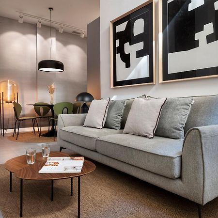 Monkeys Apartments Trastamara Billiard Room Seville Luaran gambar